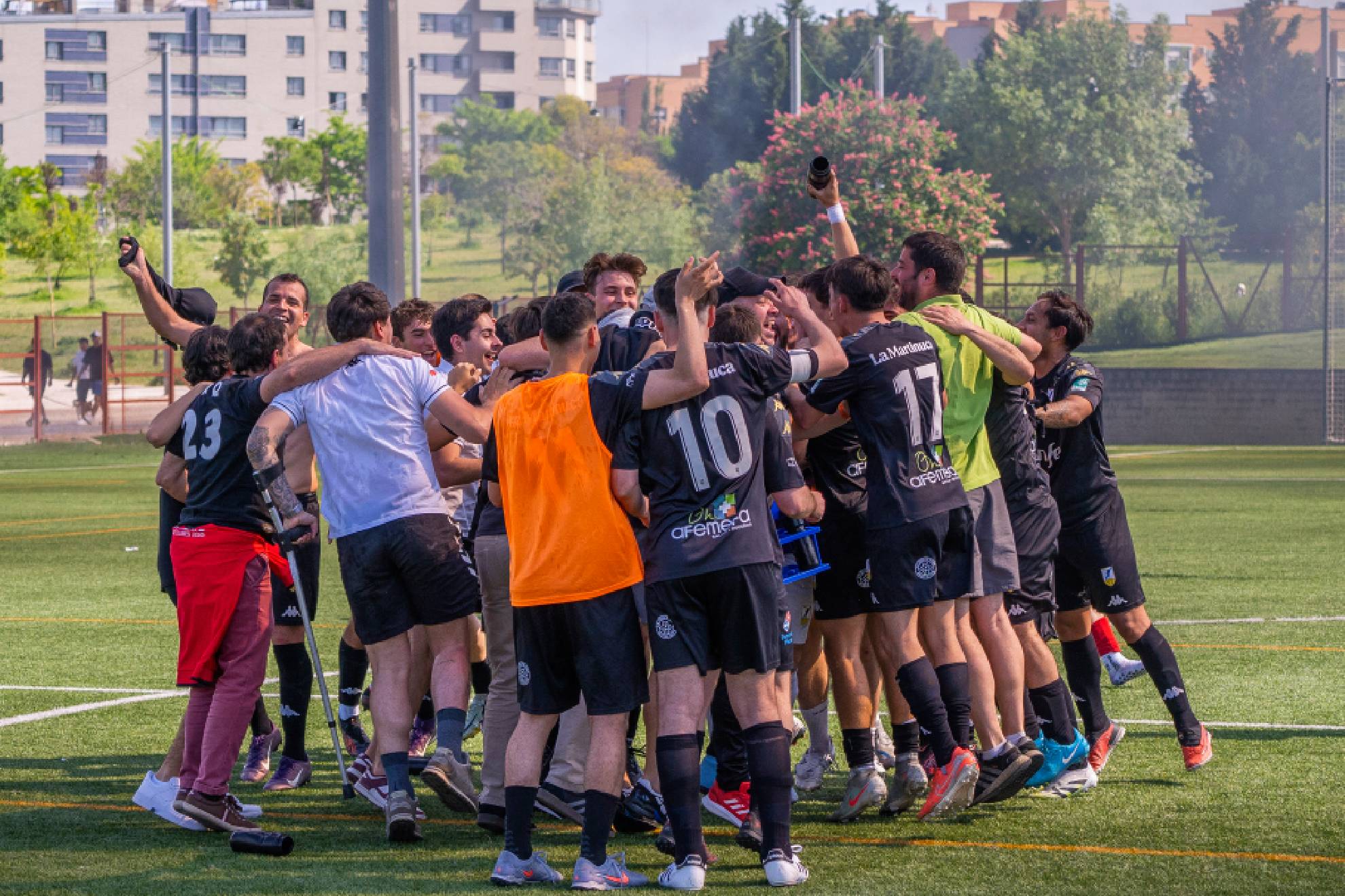 La Ferro celebra el ascenso a Primera Aficionados