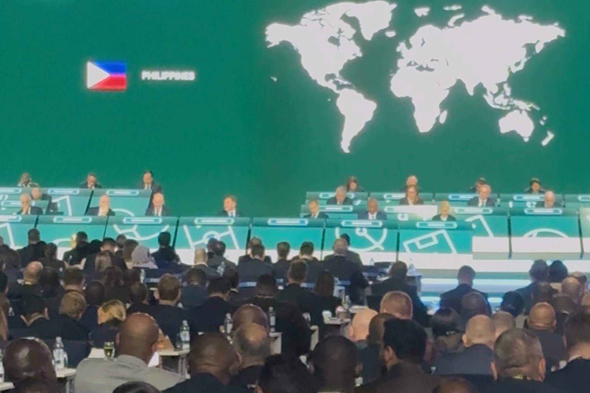 El Congreso de la FIFA pasando lista a las 210 federaciones asistentes.