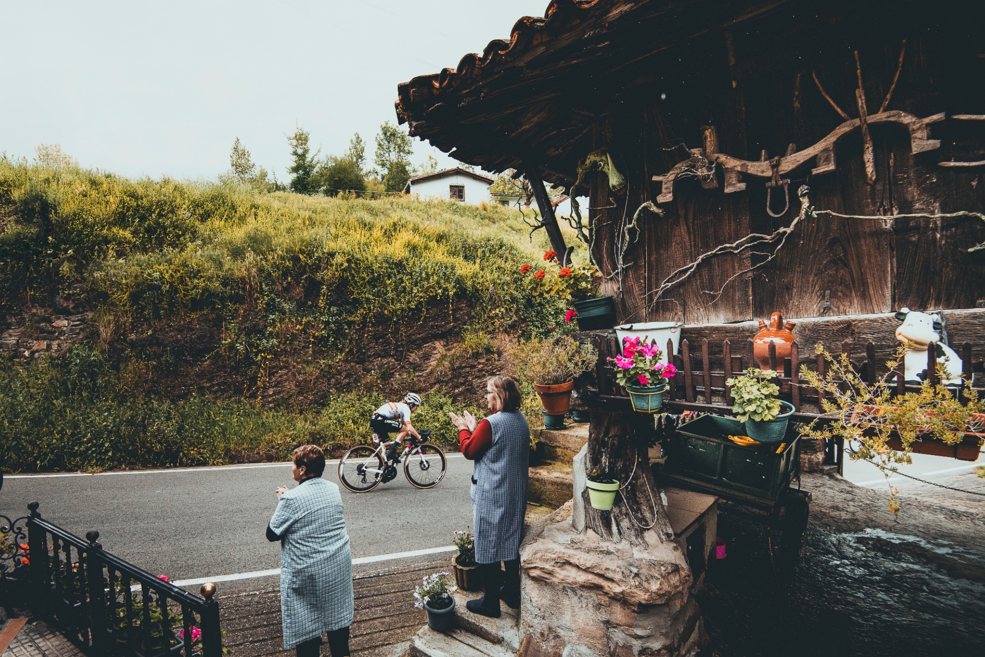 Arranca la Vuelta femenina.