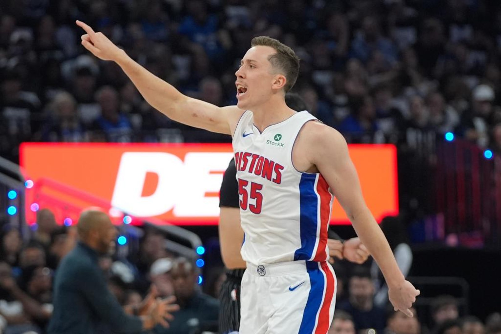 Con un parcial de 17-55, los de Detroit igualan la eliminatoria y fuerzan el séptimo partido 