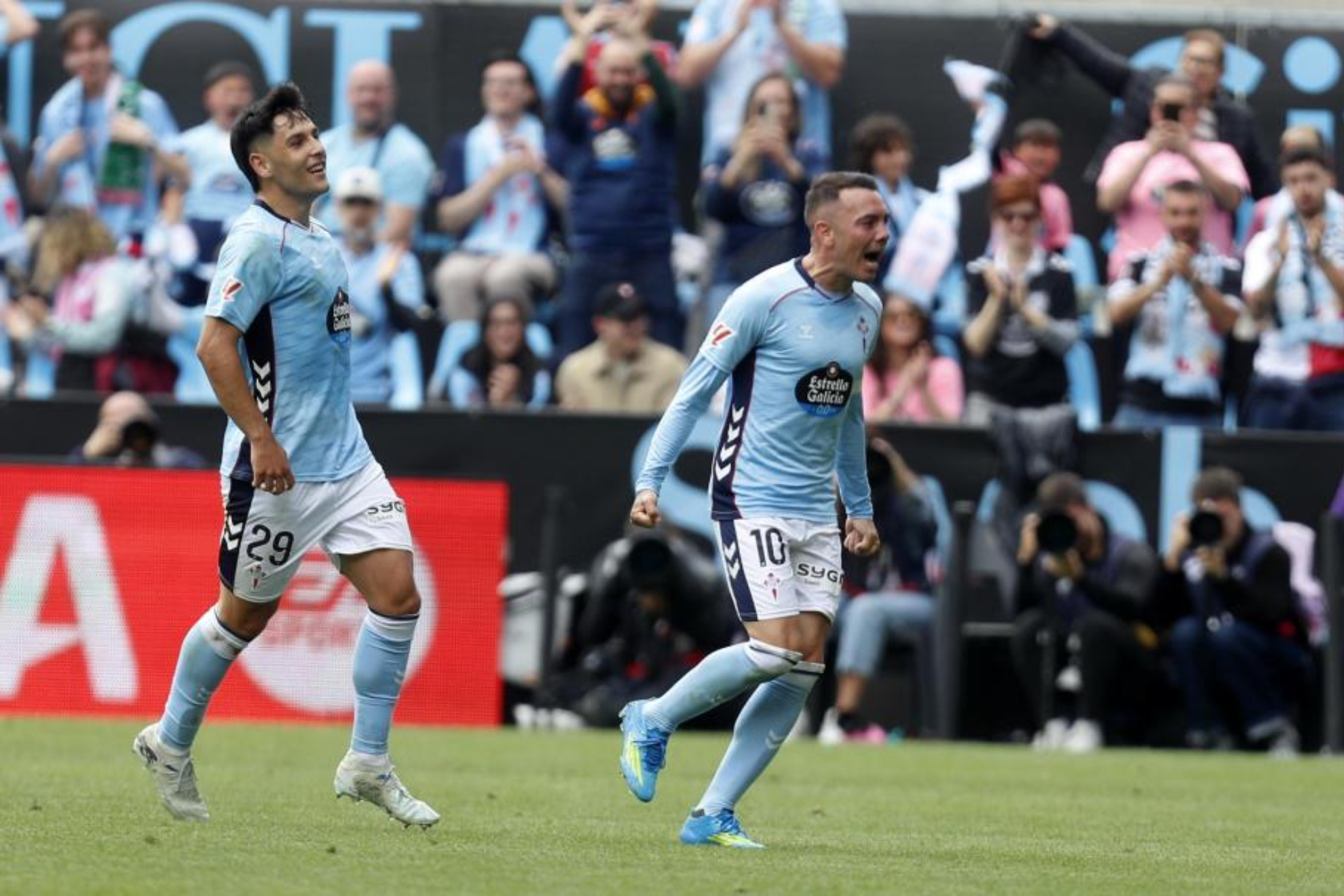 Iago Aspas celebrando el gol ante el Elche.