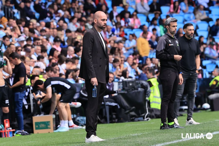 Claudio Giráldez, durante el partido ante el Elche.
