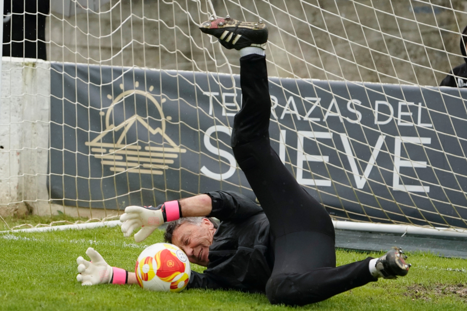 Mateos, durante el calentamiento EFE