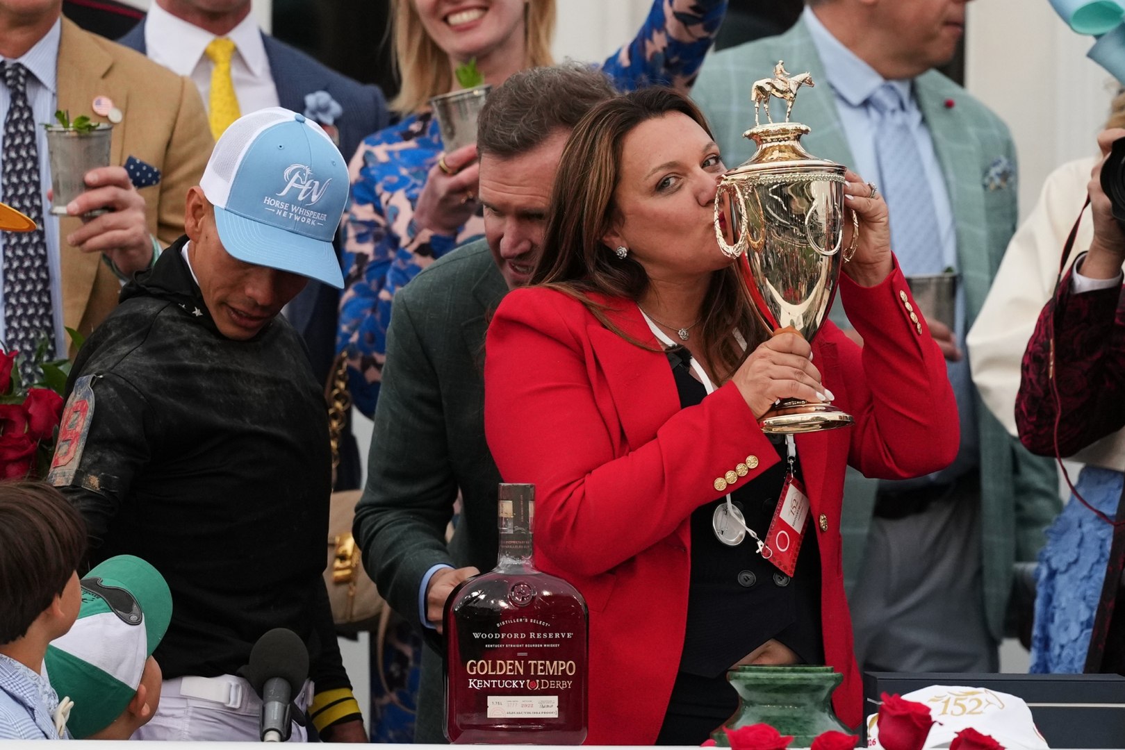 DeVaux, primera entrenadora que gana el Derby de Kentucky