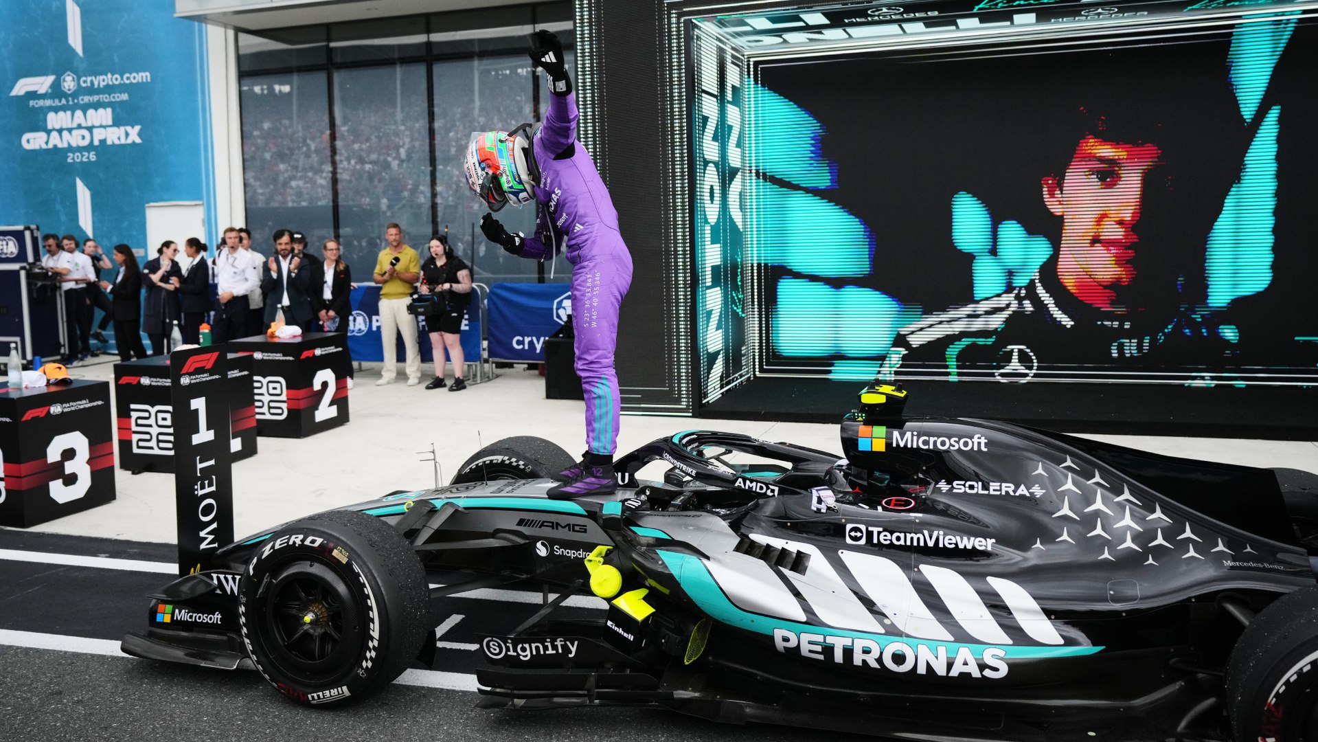 Marco Canseco analiza desde el paddock del GP de Miami la novena posición del piloto madrileño y el 'hat-trick' de victorias del italiano de Mercedes, que ya tiene 20 puntos de ventaja sobre Russell.