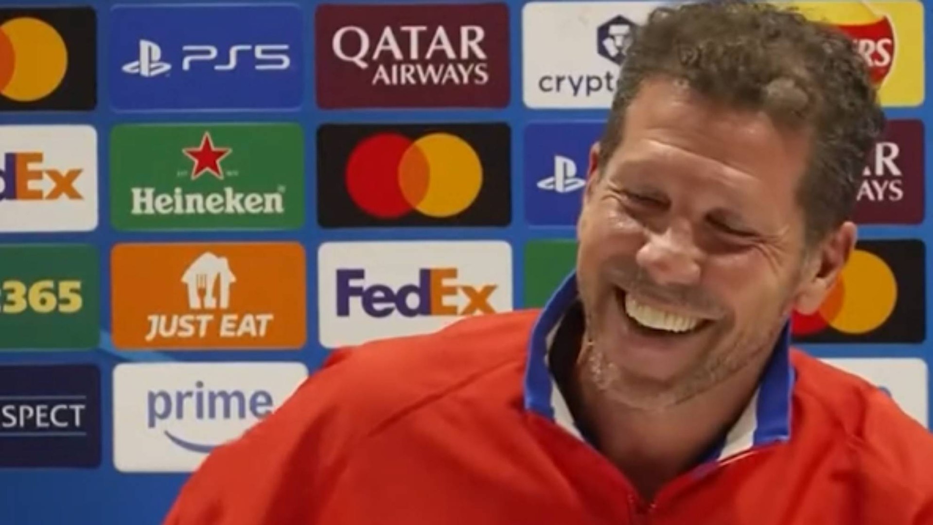 El Cholo explicó entre risas la elección del club de cambiar de hotel con respecto a sus últimas visitas a Londres y la respuesta no te dejará indiferente.