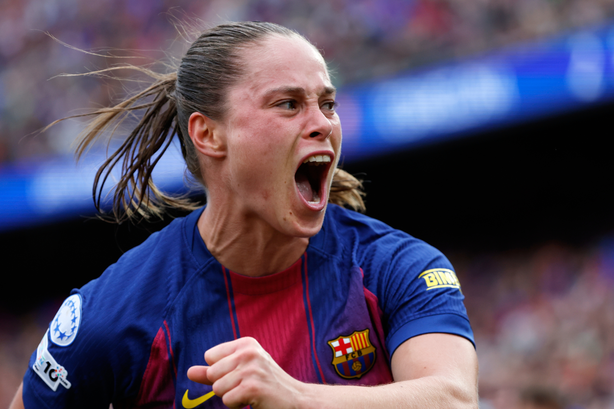 Ewa Pajor celebra un gol ante el Bayern de Múnich en el Camp Nou