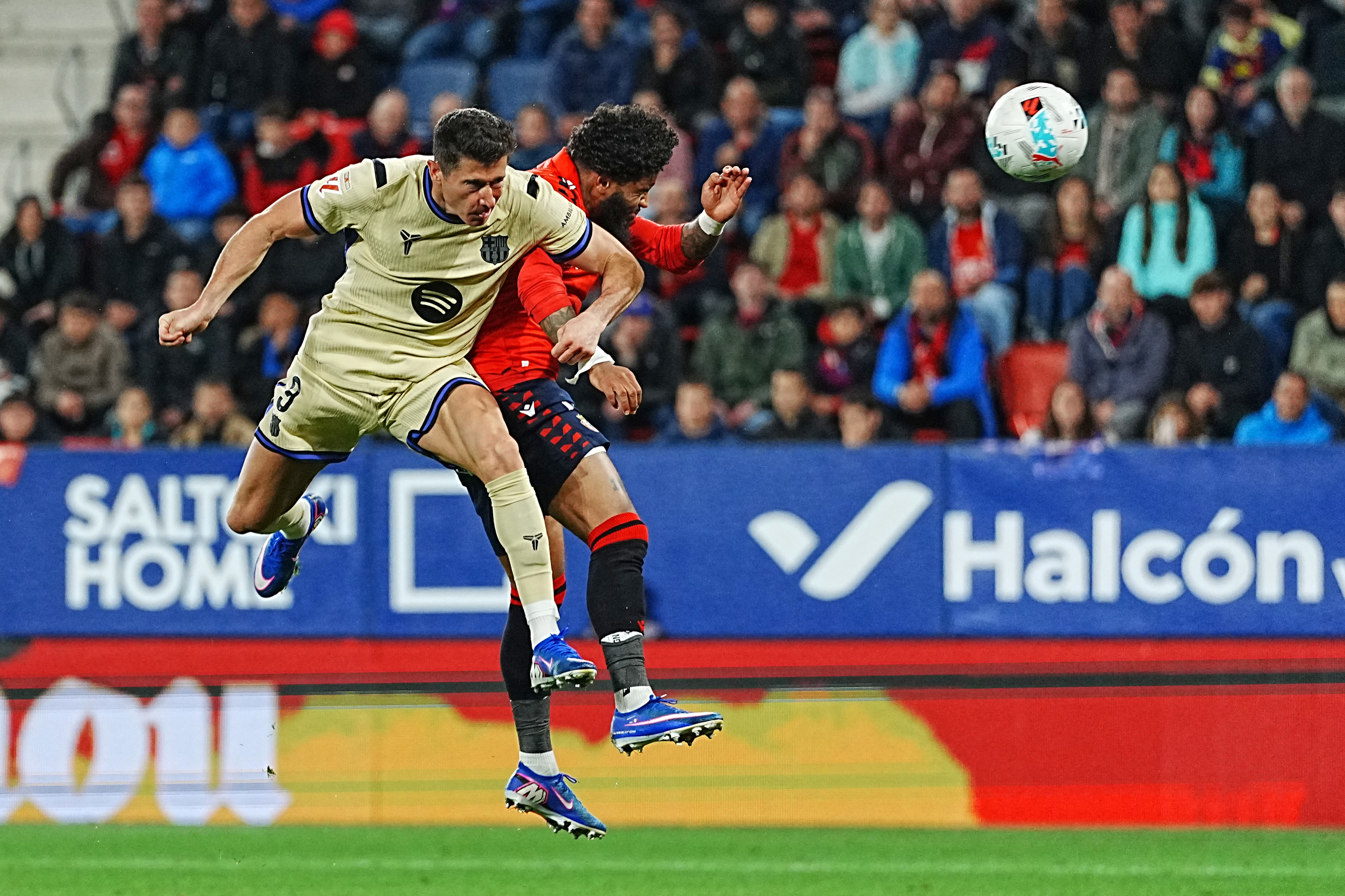 Lewandowski se dirige hacia El Sadar.