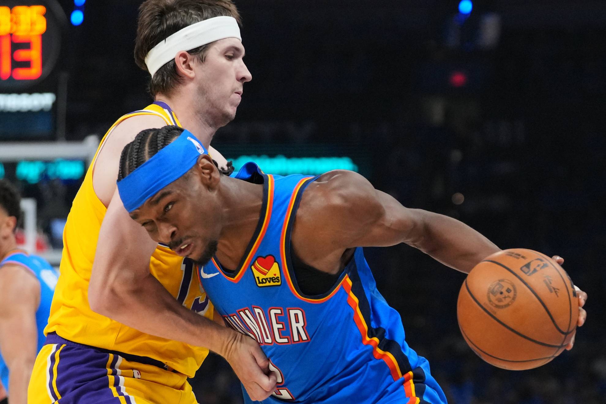 Los Thunder no dan opción a unos Lakers sin Doncic