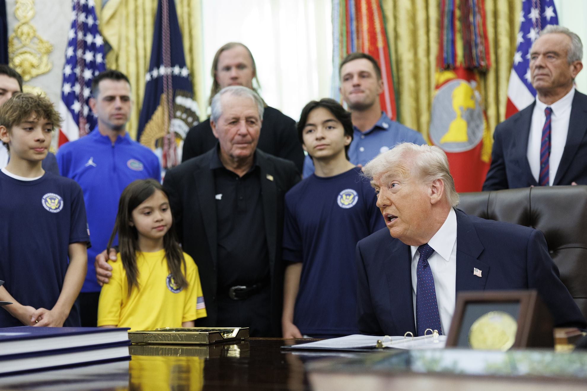 El presidente de Estados Unidos, Donald Trump, durante la visita de los niños a la Casa Blanca.

President Donald Trump speaks before signing a proclamation inside the Oval Office at The White House in Washington, on May 5, 2026. The memorandum is set to restore the Presidential Fitness Test Award, a competitive school-based fitness program last seen under the Obama administration. (Photo by Tom Brenner for The Washington Post via Getty Images/Pool)