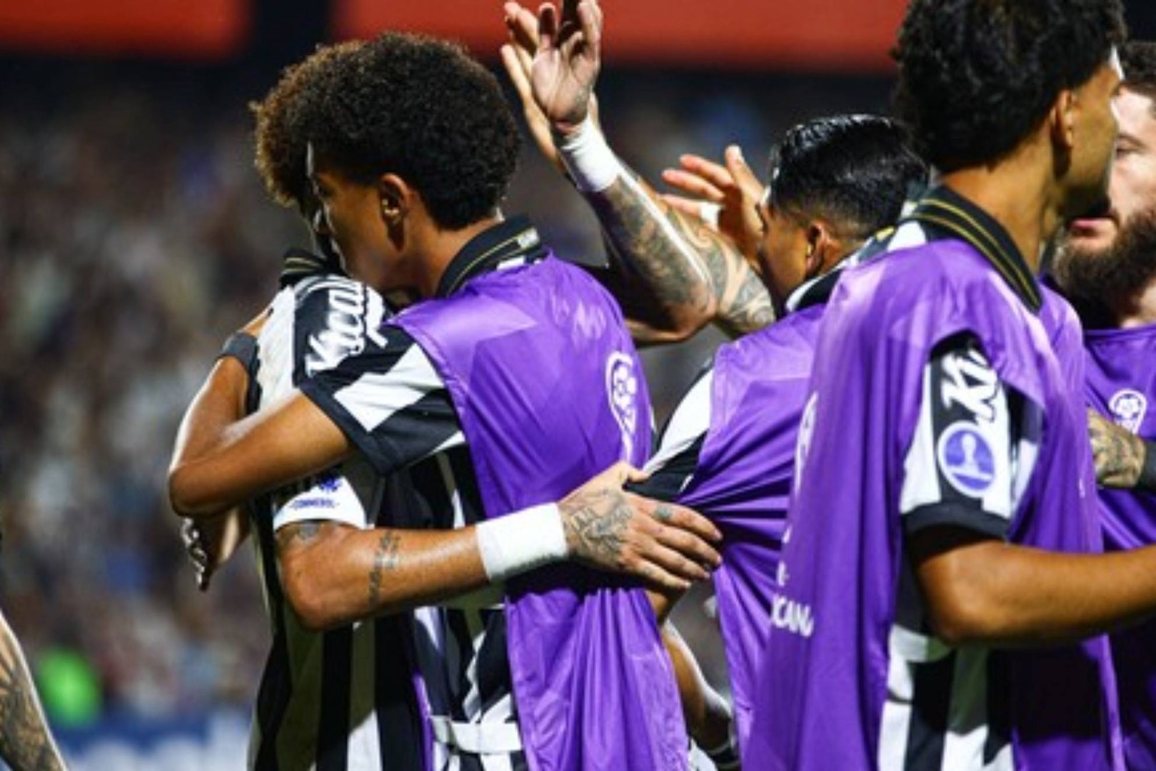Neymar anota, pero Santos empata y es colista; polémica con Robinho Jr. se disipa — image 2
