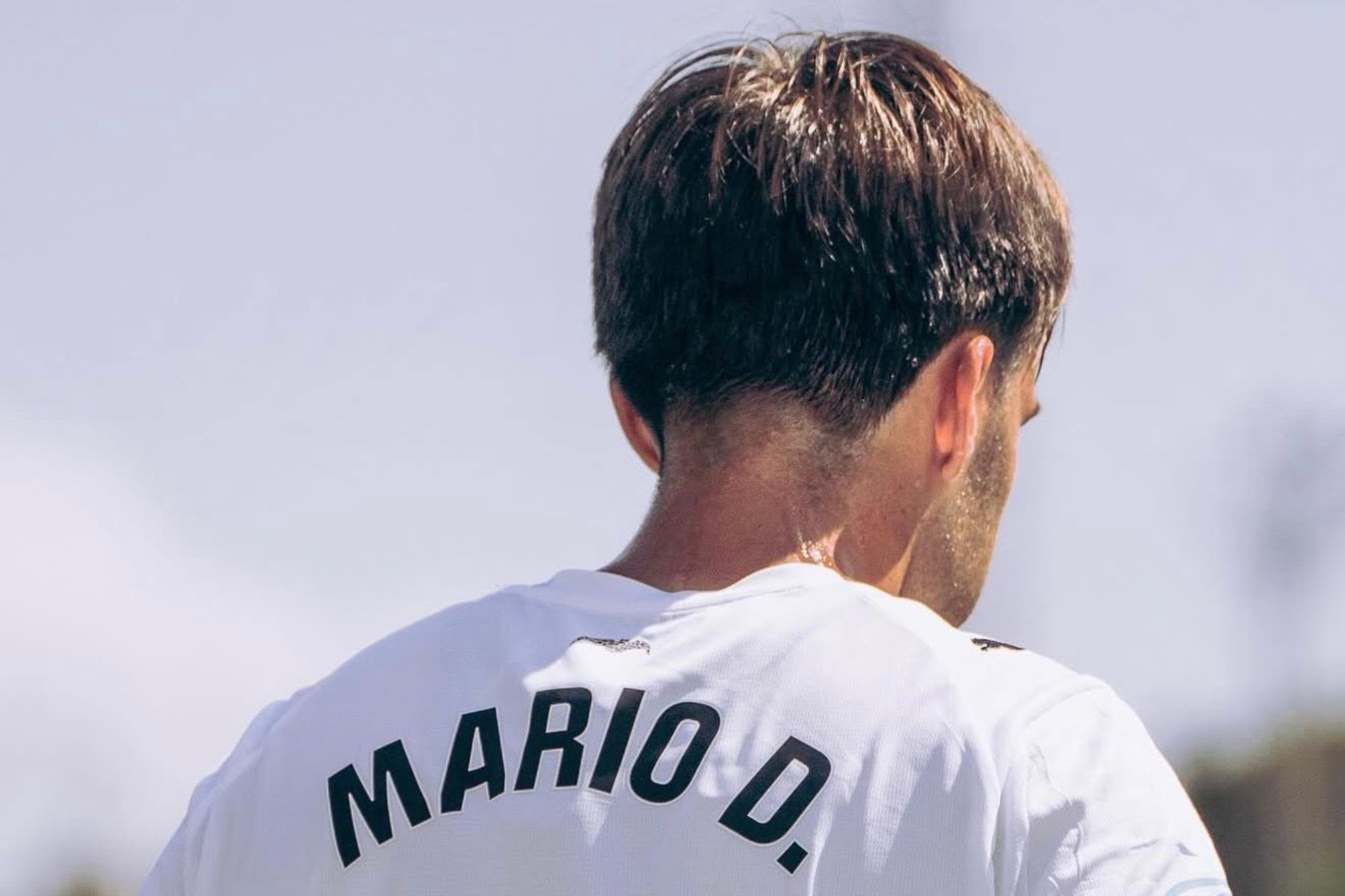 Mario Domínguez durante un partido con el Valencia Mestalla.