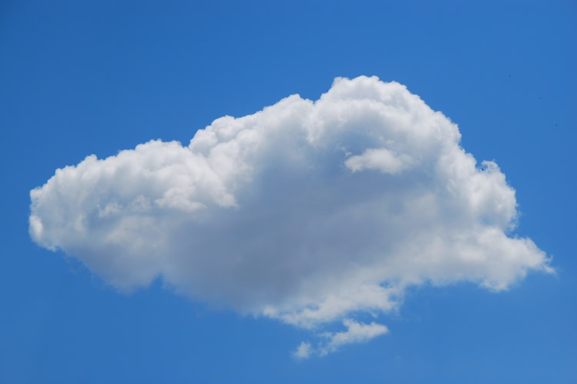El secreto de la flotabilidad atmosférica: por qué las nubes no se caen aunque pueden pesar cerca de 500 toneladas