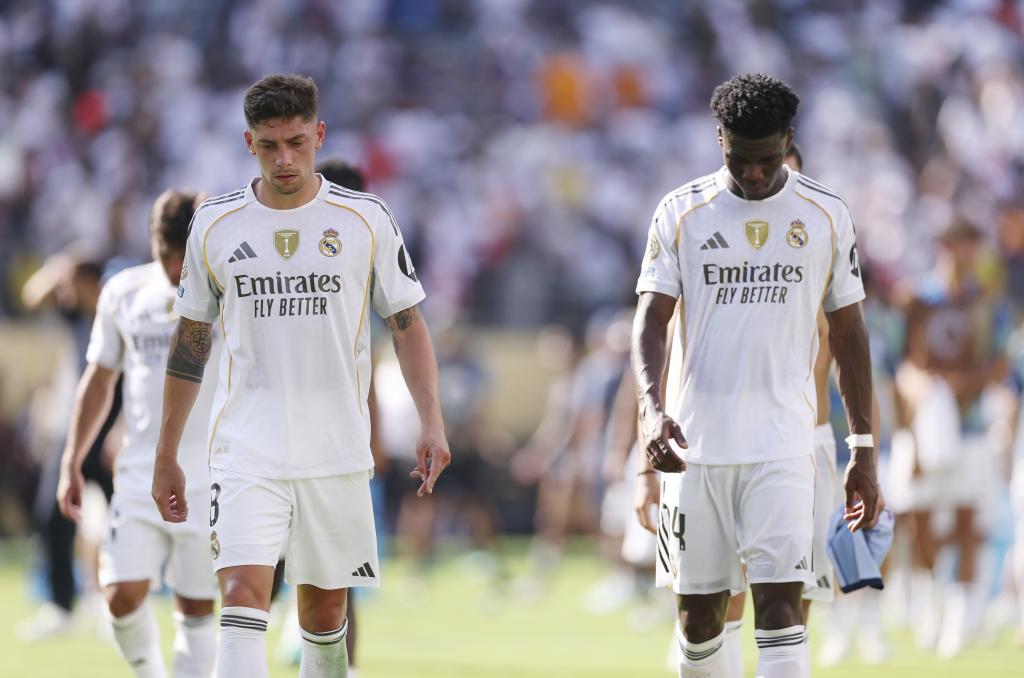 Tchouaméni y Valverde tras un partido con el Madrid.