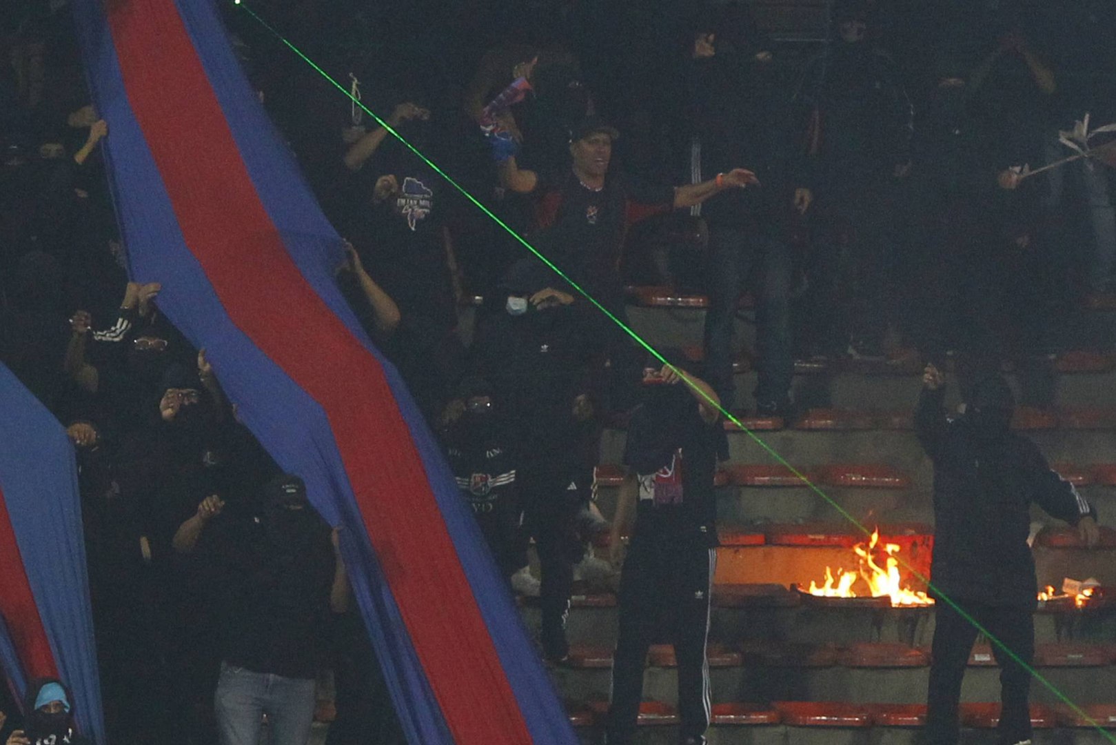 La Libertadores detiene encuentros por violencia en estadios — image 3