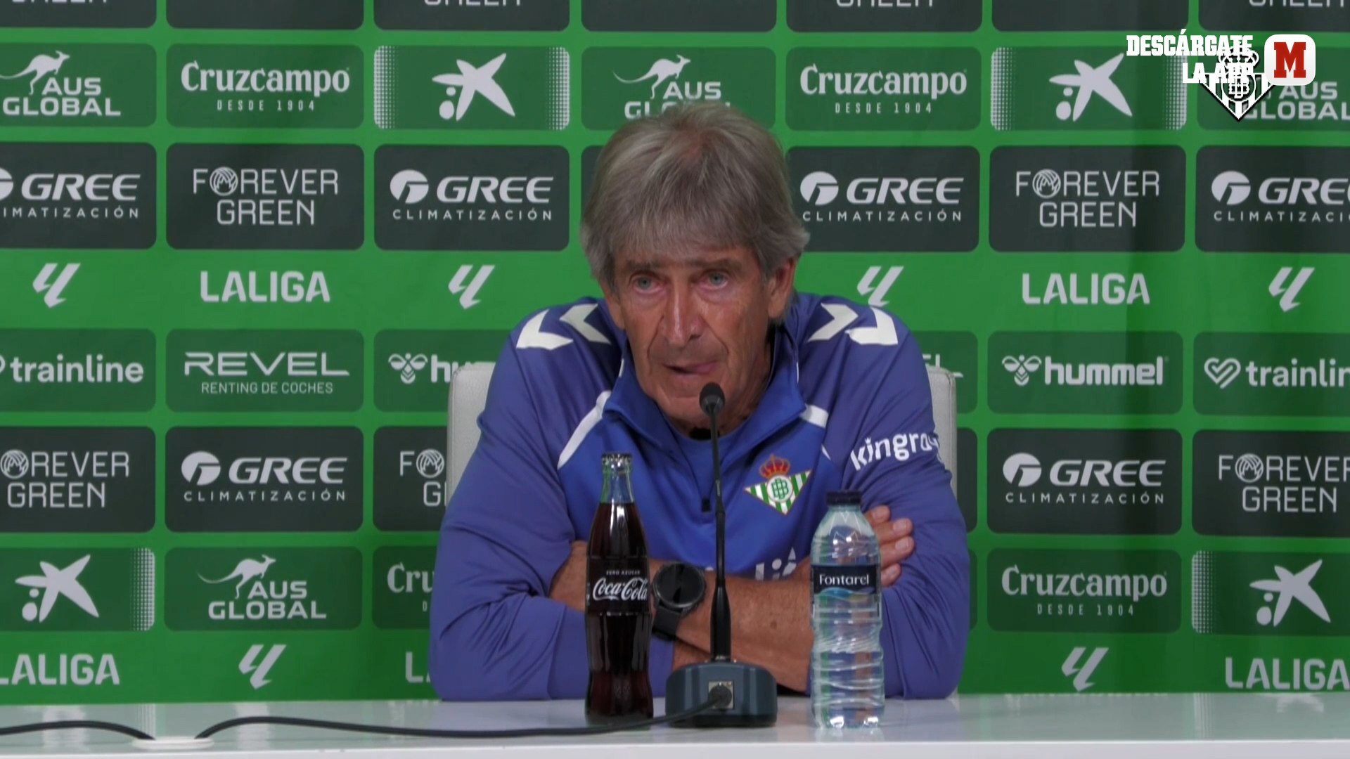 Pellegrini, en una rueda de prensa
