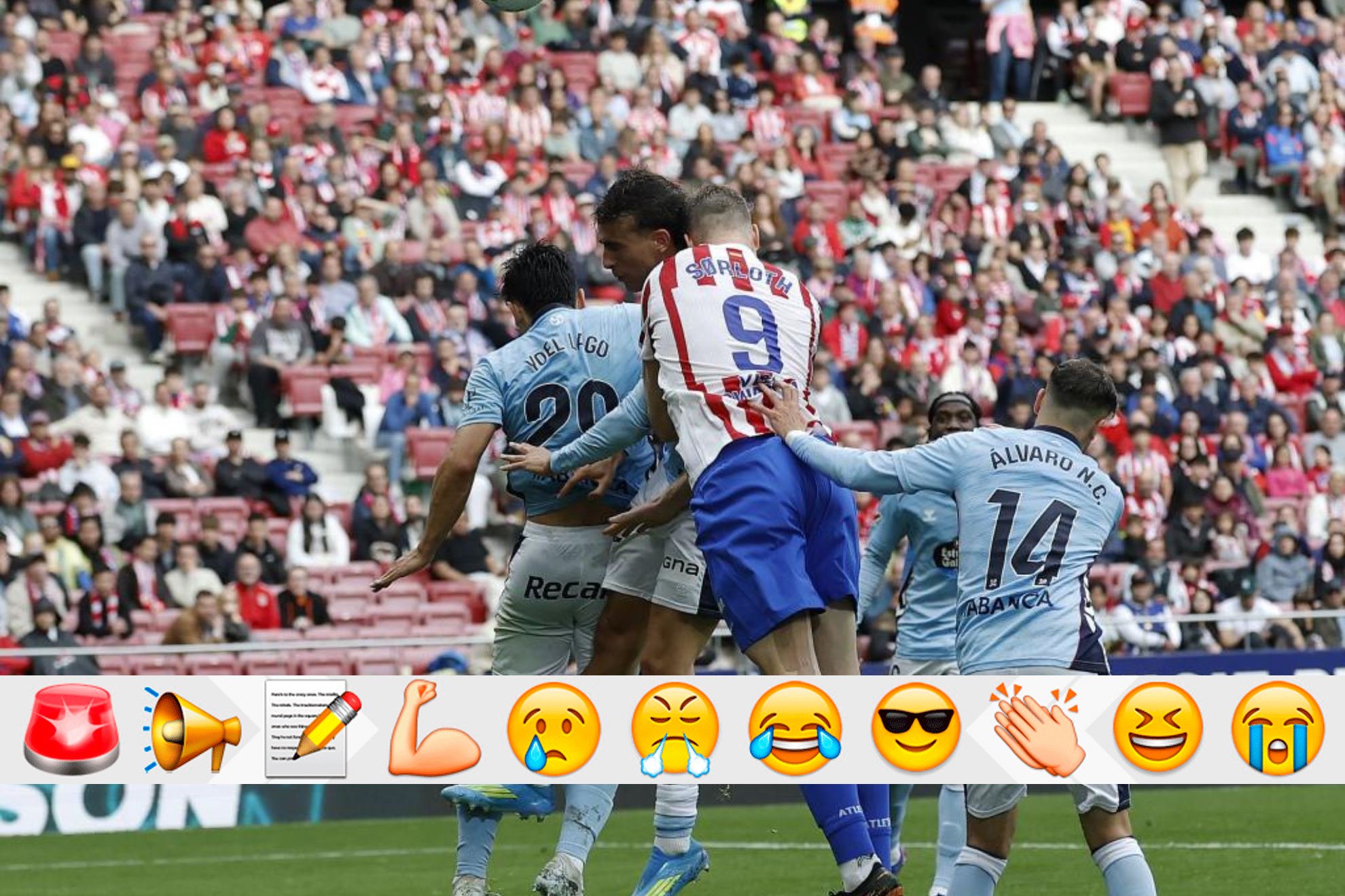Imagen del Atlético-Celta con Sorloth peleando un balón.