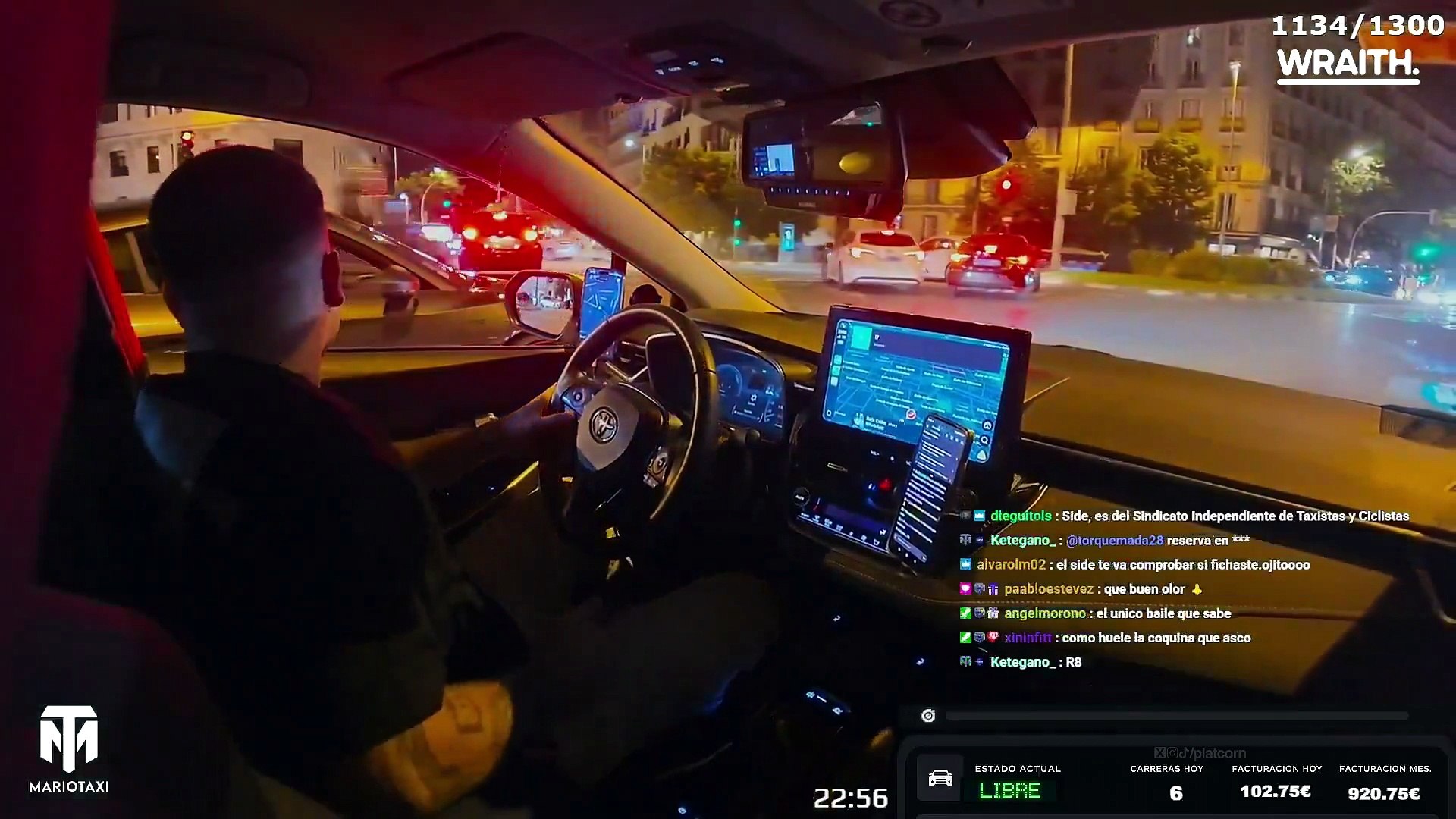 Mariotaxi se encontró por las calles de Madrid con el coche del delantero del Real Madrid y estuvo hablando con la actriz en un semáforo