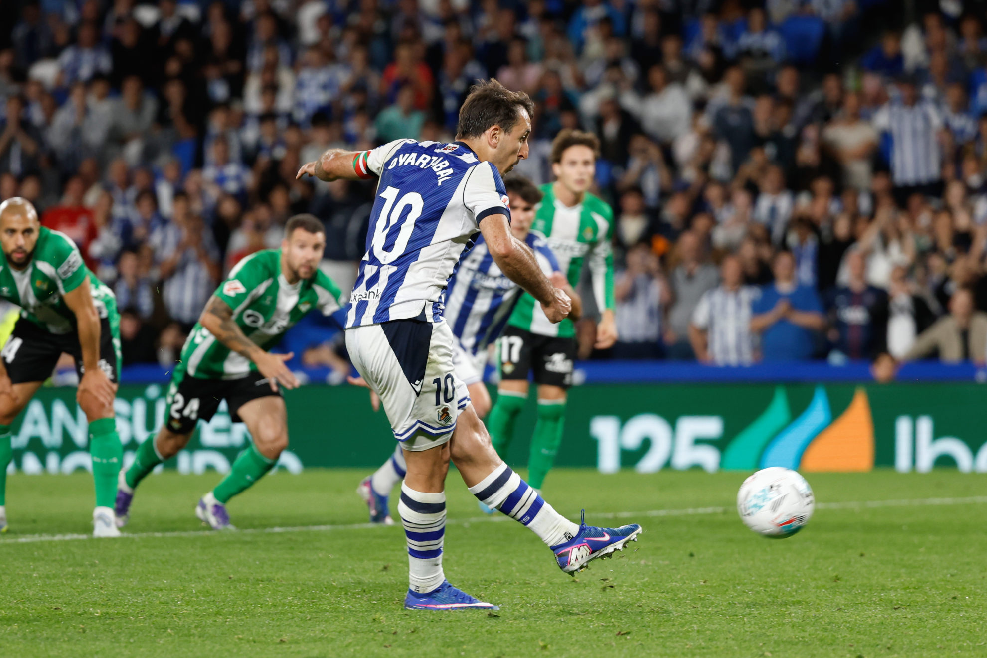 Oyarzabal marca de penalti ante el Betis