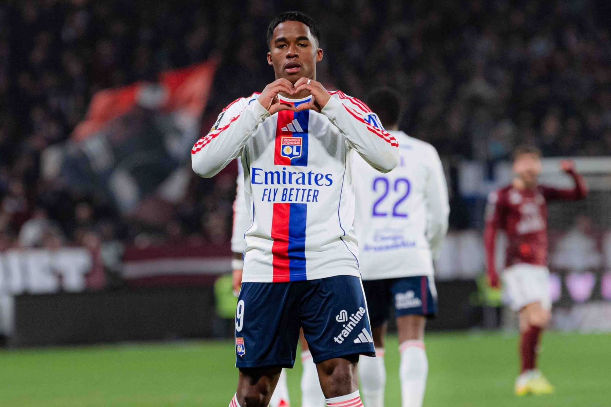Endrick celebra su gol.