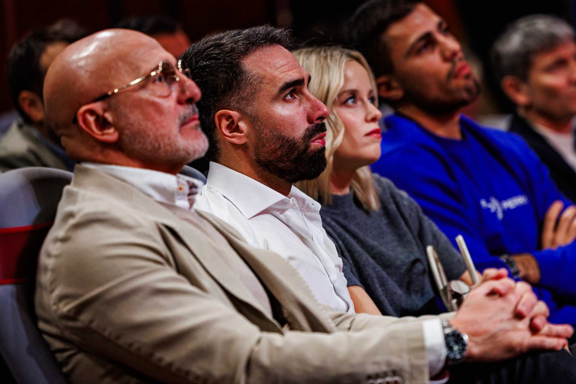 Luis de la Fuente junto a Dani Carvajal.