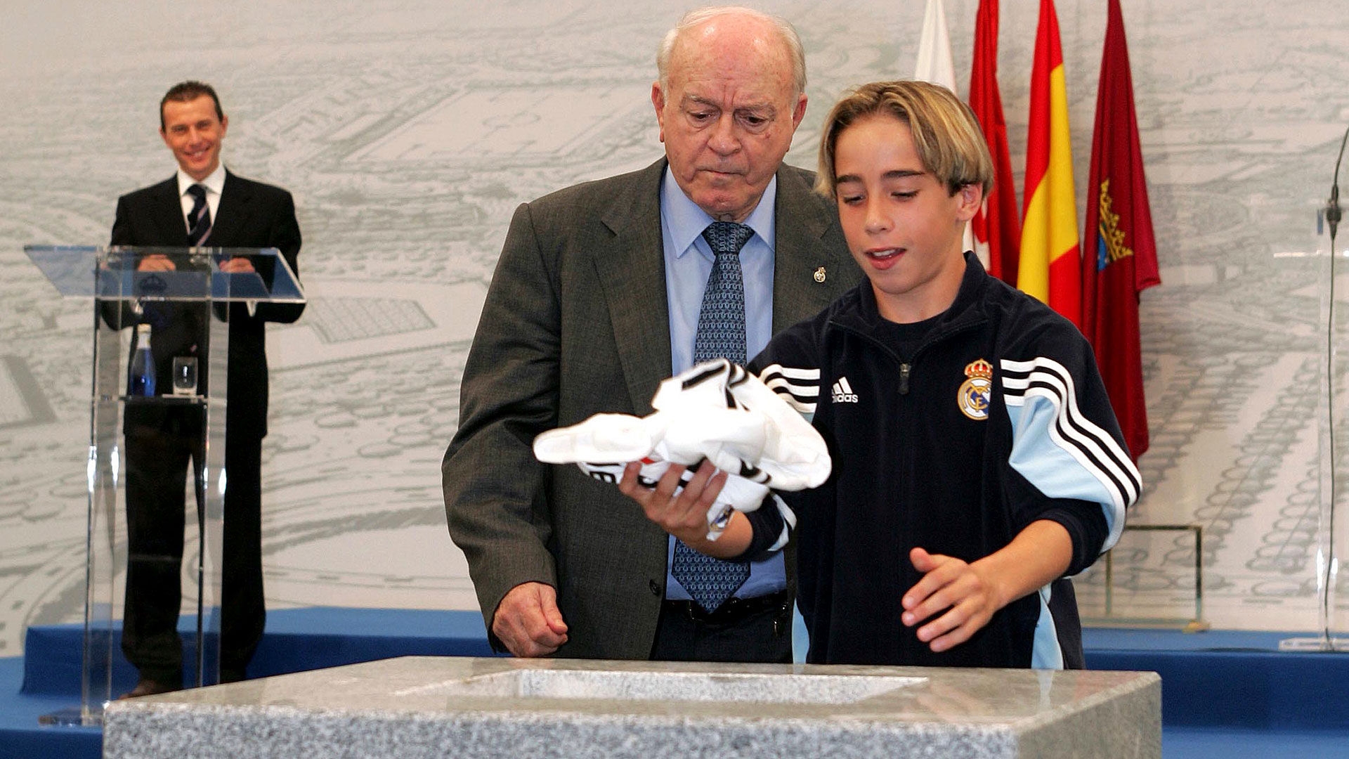 Carvajal con Di Stéfano el día que se puso la primera piedra en Valdebebas.