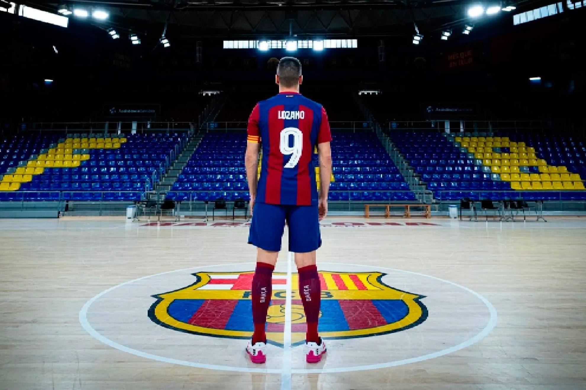 Sergio Lozano, con el 9 a la espalda' en el Palau Blaugrana
