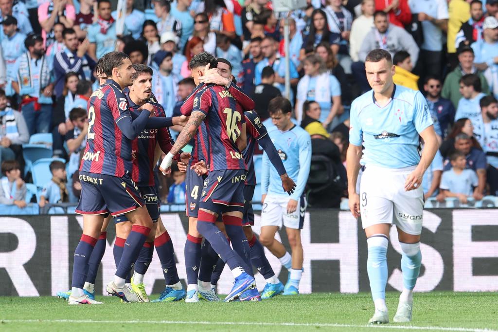 El Levante remonta y gana 2-3 al Celta
