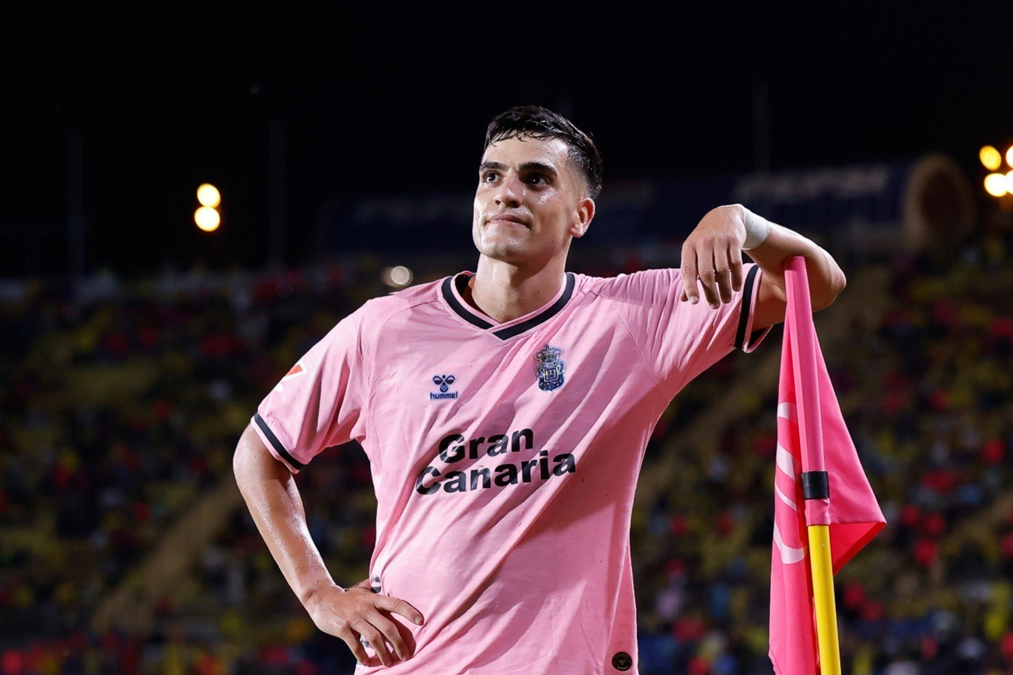 Ale García, celebrando un gol con la UD.