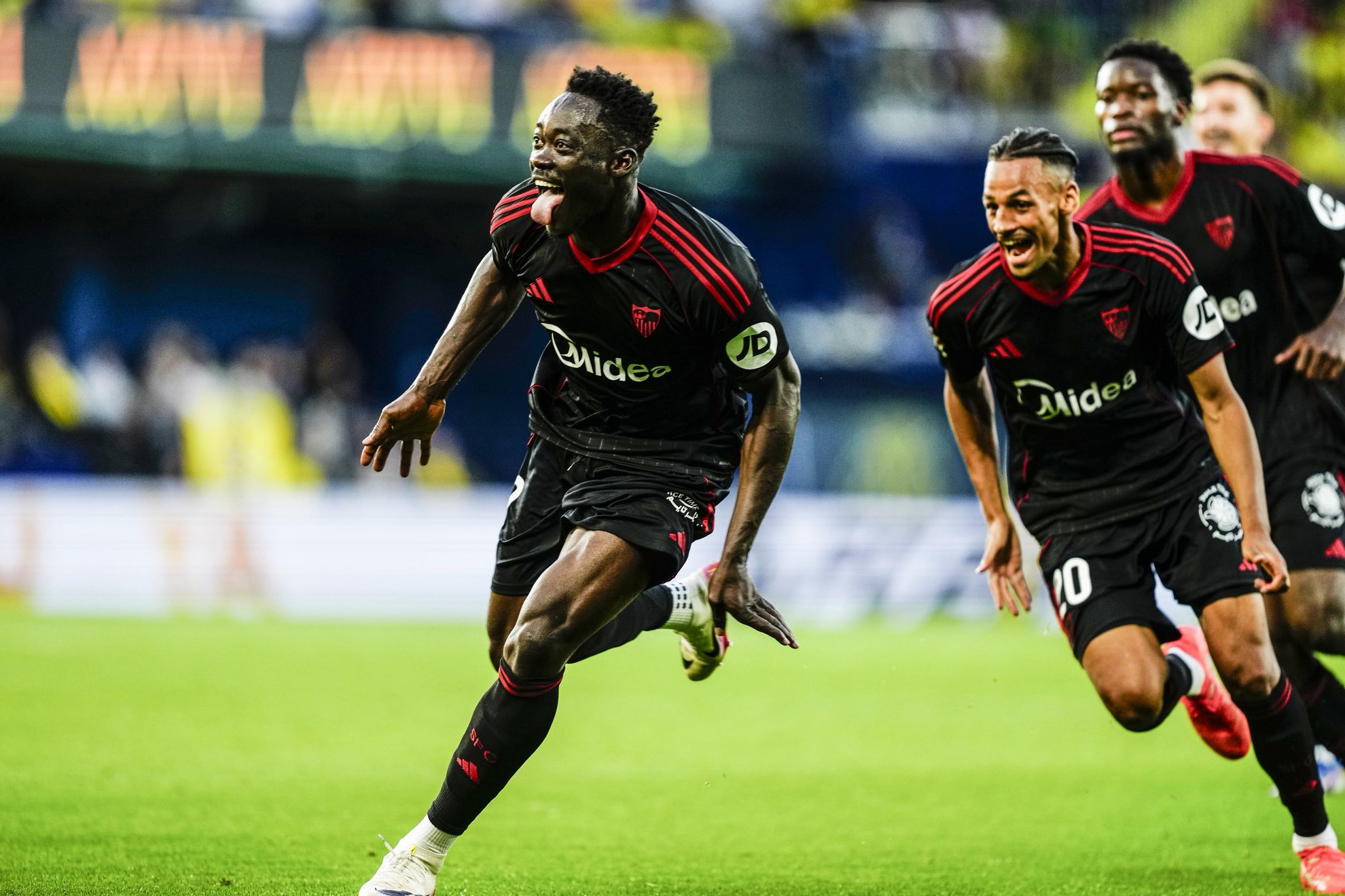 Akor celebra su gol al Villarreal