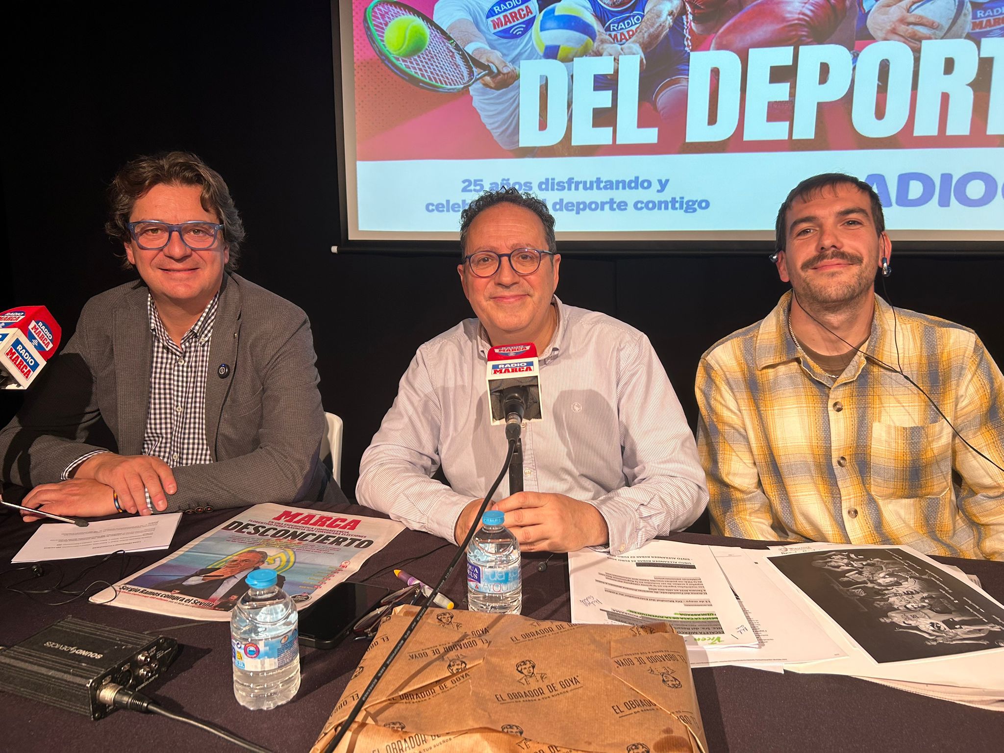 Javier Ayala, alcalde de Fuenlabrada, con Vicente Ortega y Sergio Torres