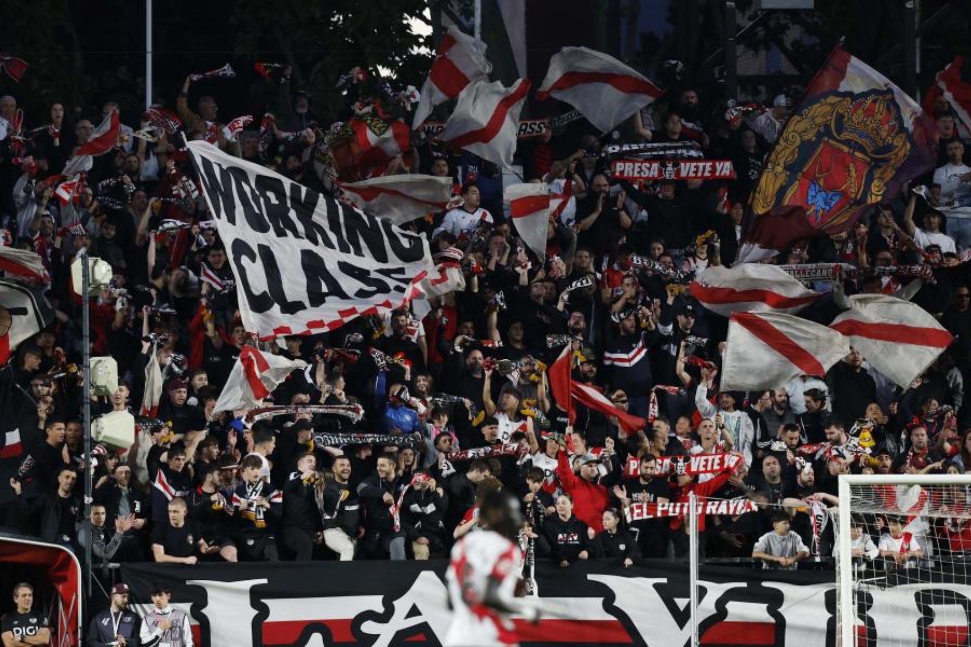 El fondo de animación en Vallecas.