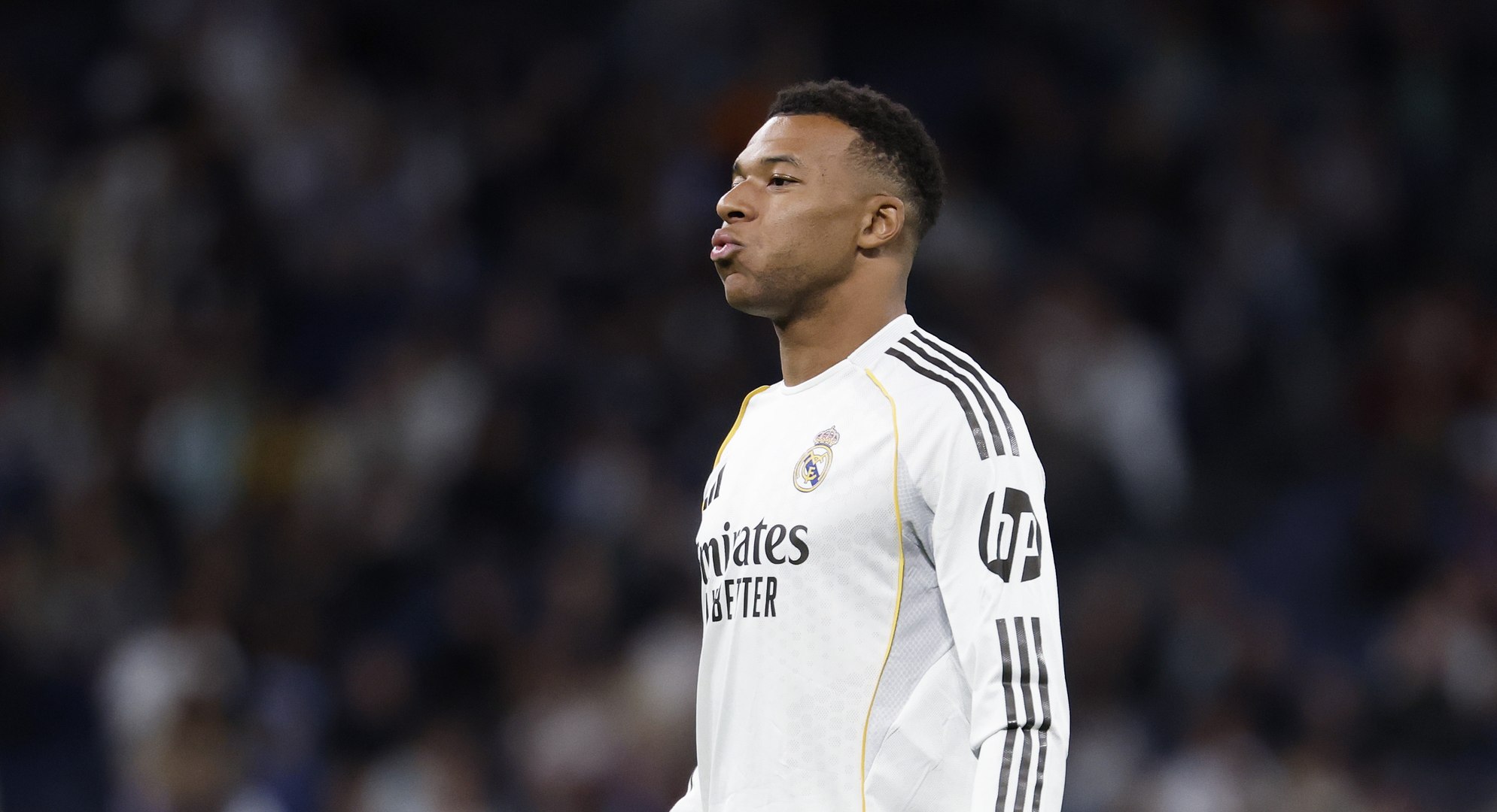 El presentador de La Tribu analiza las palabras de Mbappé sobre Arbeloa y la tensión generada alrededor del delantero.