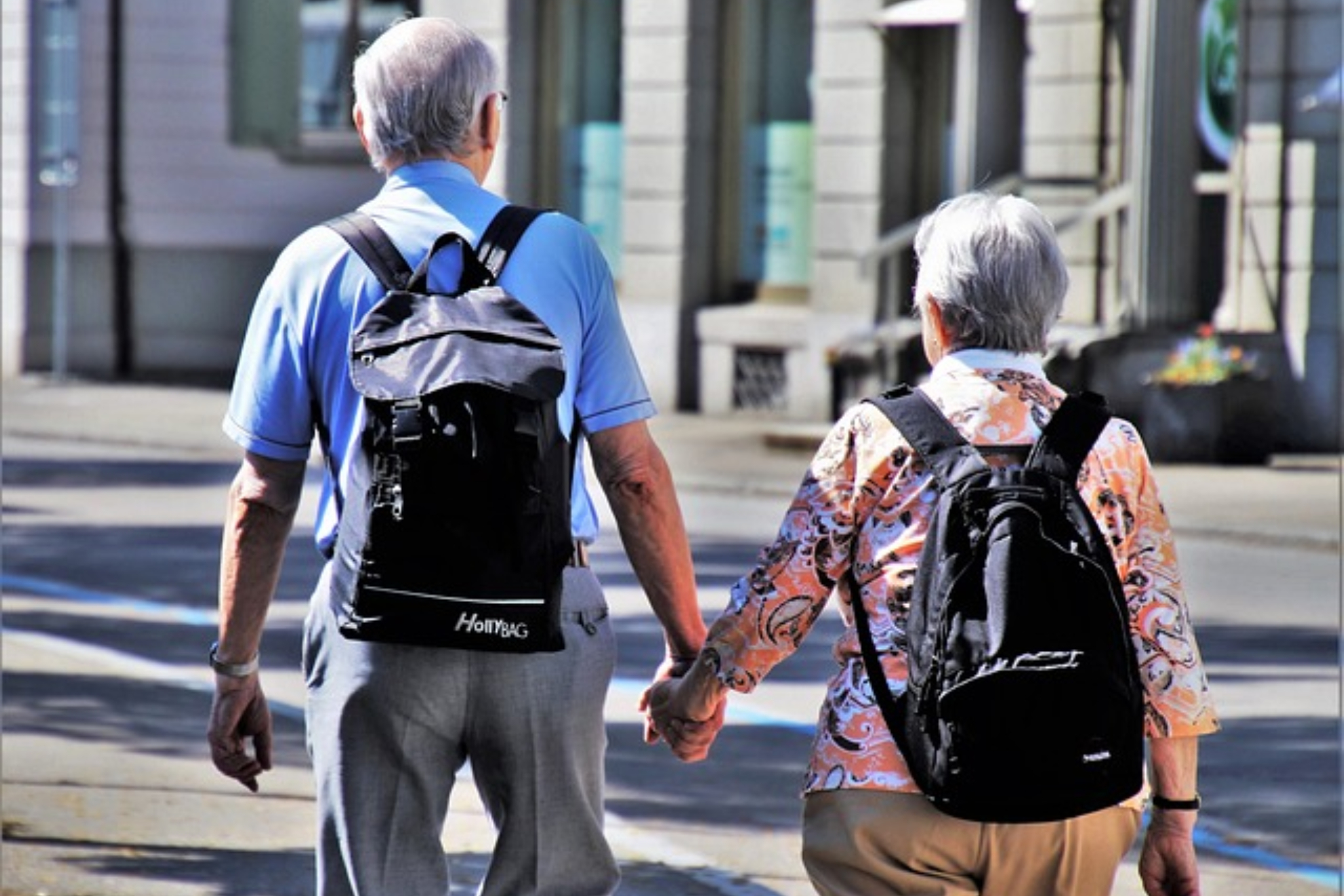 Se dispara el número de mayores de 50 años que preparan oposiciones en España: “La gente teme perder su trabajo”