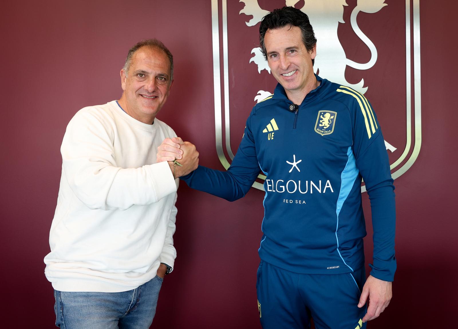 Unai Emery, with the MARCA editor.