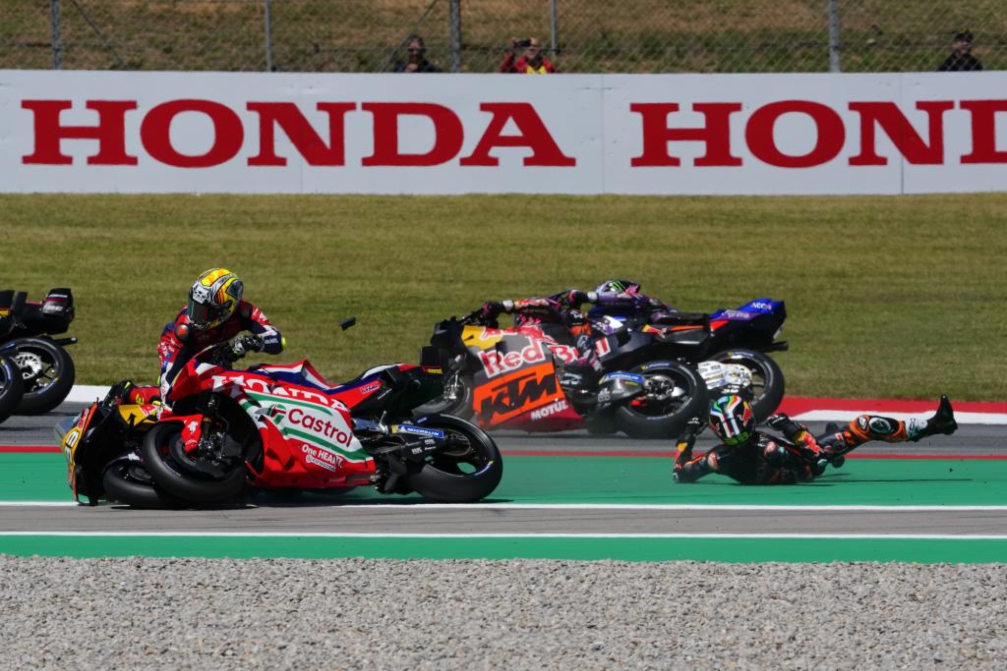 Joan Mir, tras su accidente en el Sprint.
