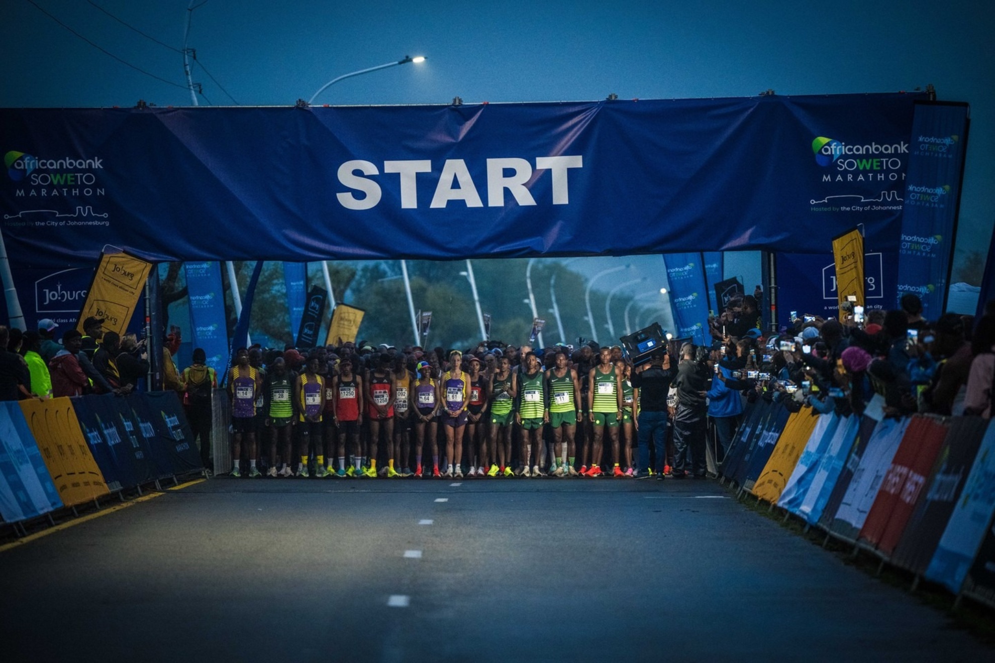 Salida del maratón de Soweto