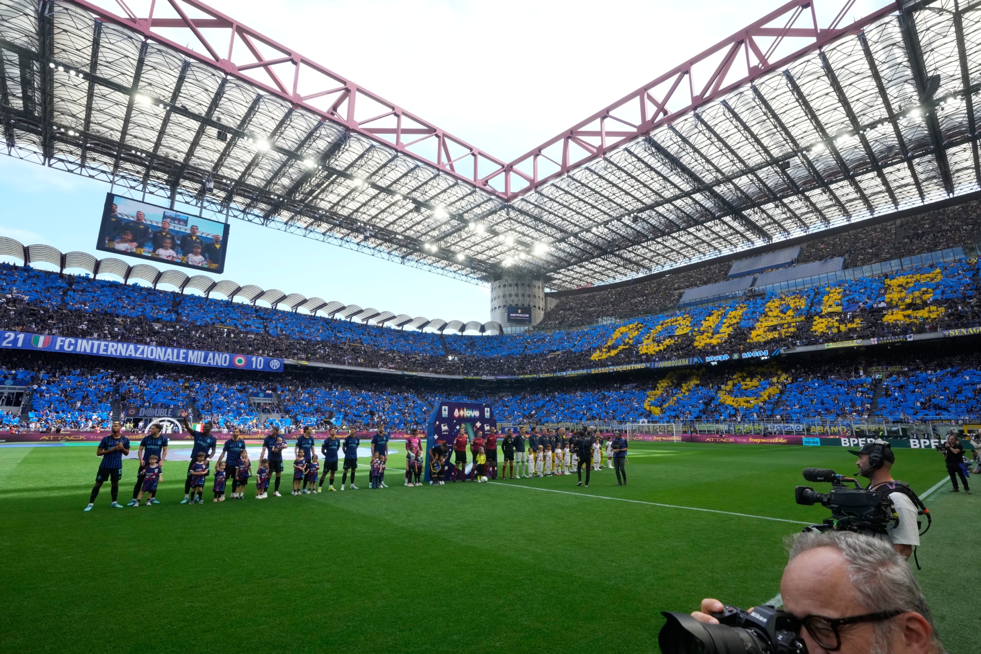 Así recibió el Giuseppe Meazza a 'su' Inter.