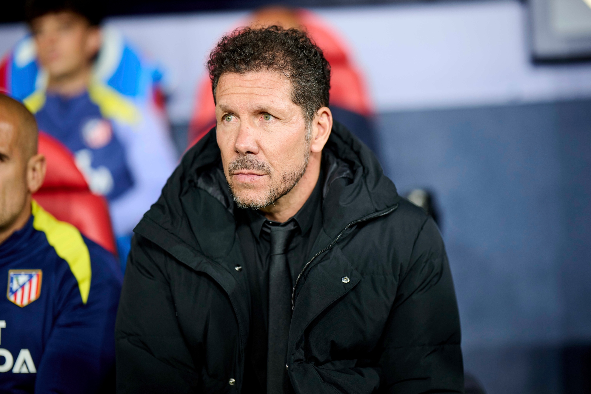 SIMEONE, EN EL BANQUILLO.