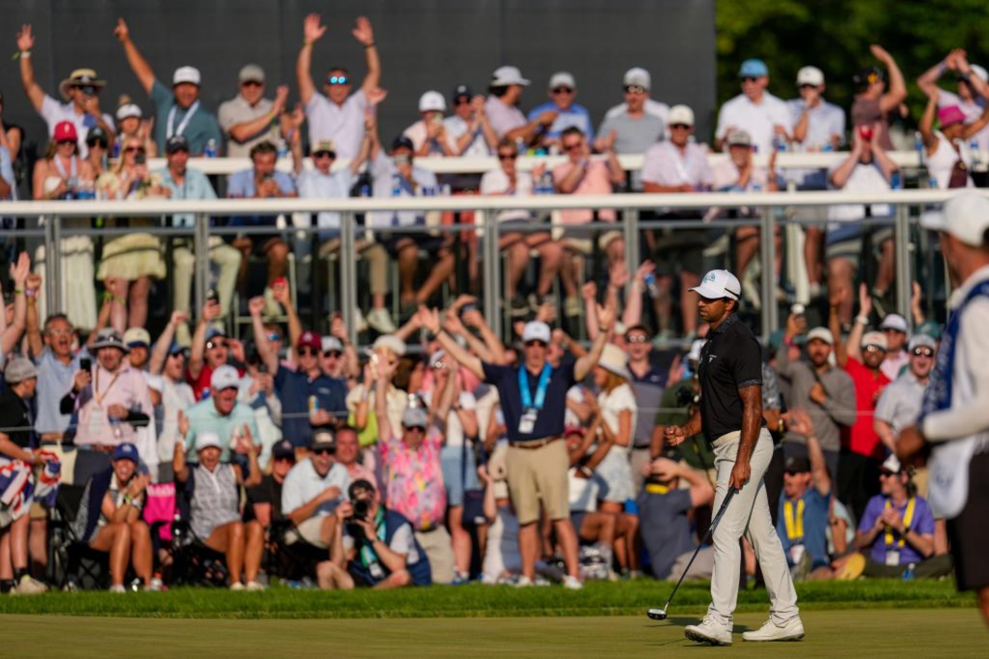 Aaron Rai (31) en el hoyo final del PGA Championship