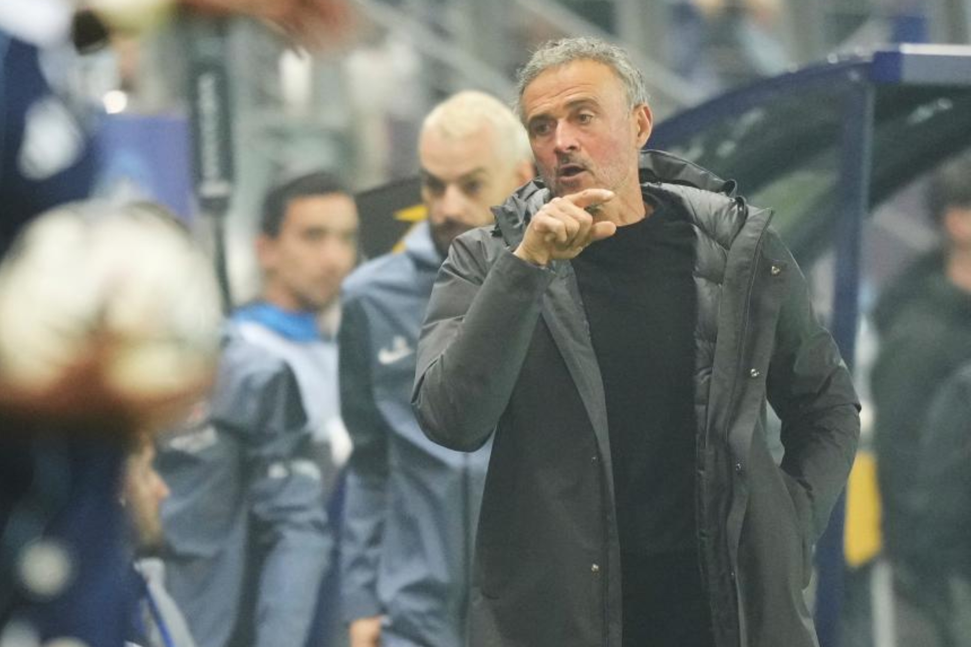 Luis Enrique, entrenador del PSG, en un momento del encuentro ante el París FC.