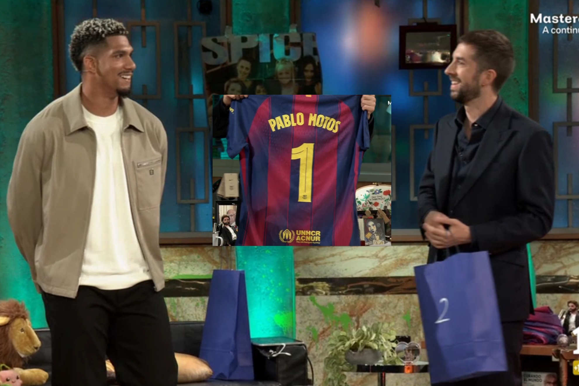 Ronald Araújo, David Broncano y la camiseta con el nombre de Pablo Motos.