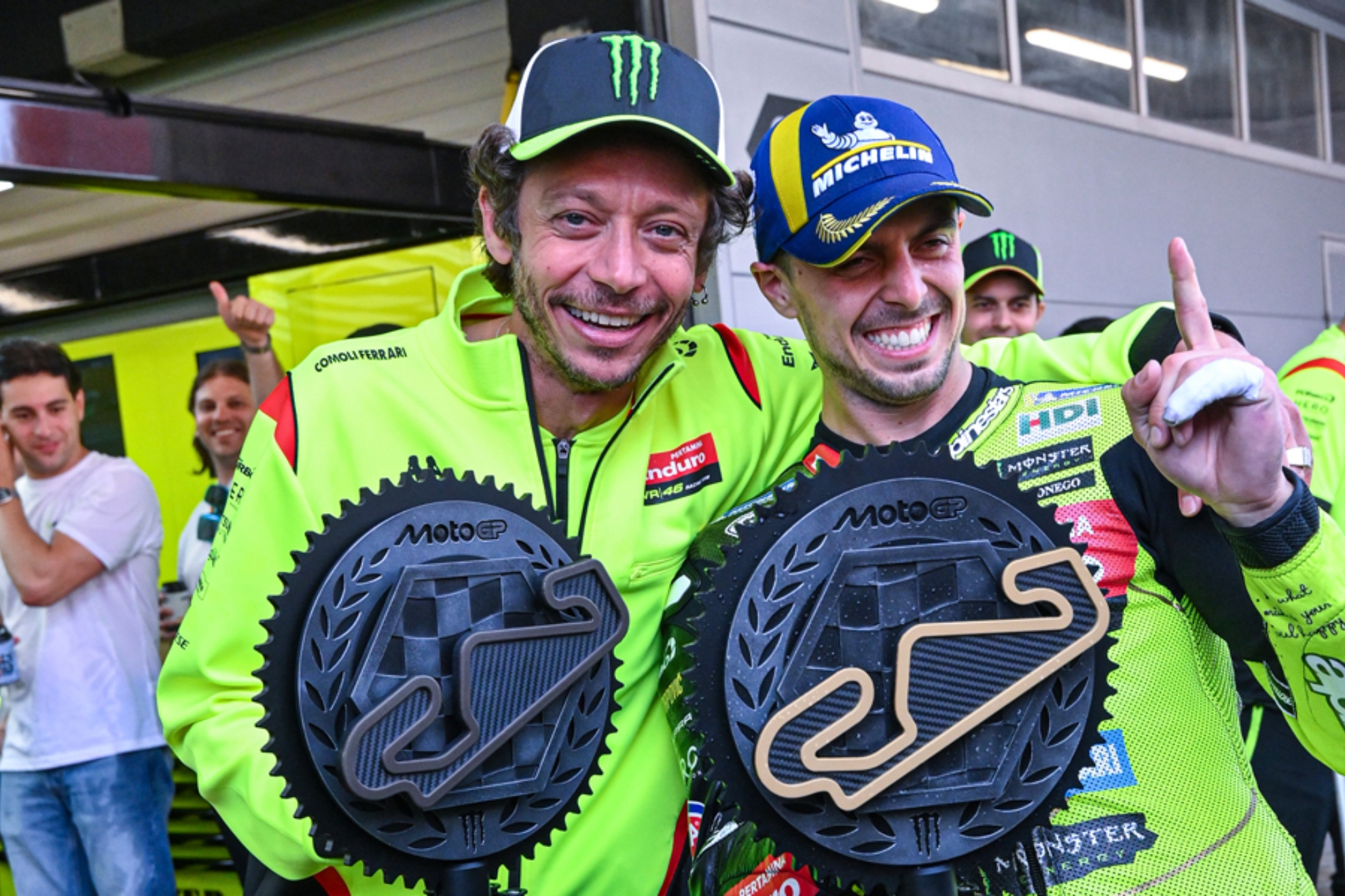 Valentino Rossi, junto a Di Giannantonio.