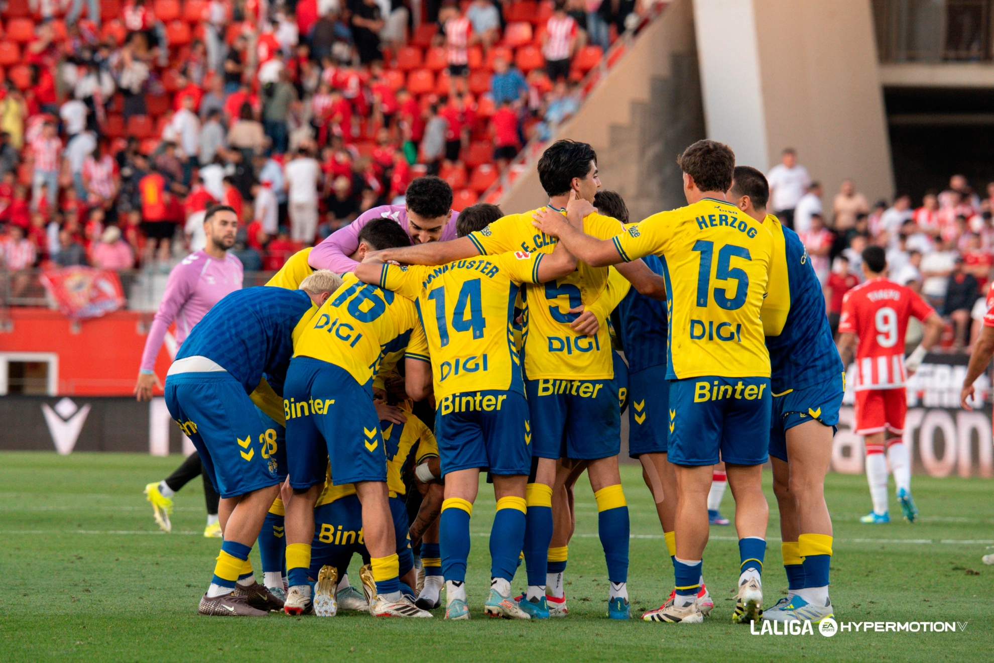 Celebración de uno de los goles ante el Almería.