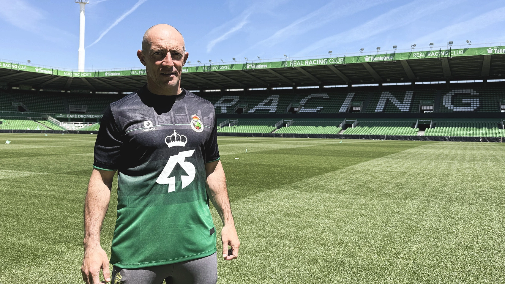 Munitis, anunciado en el Racing