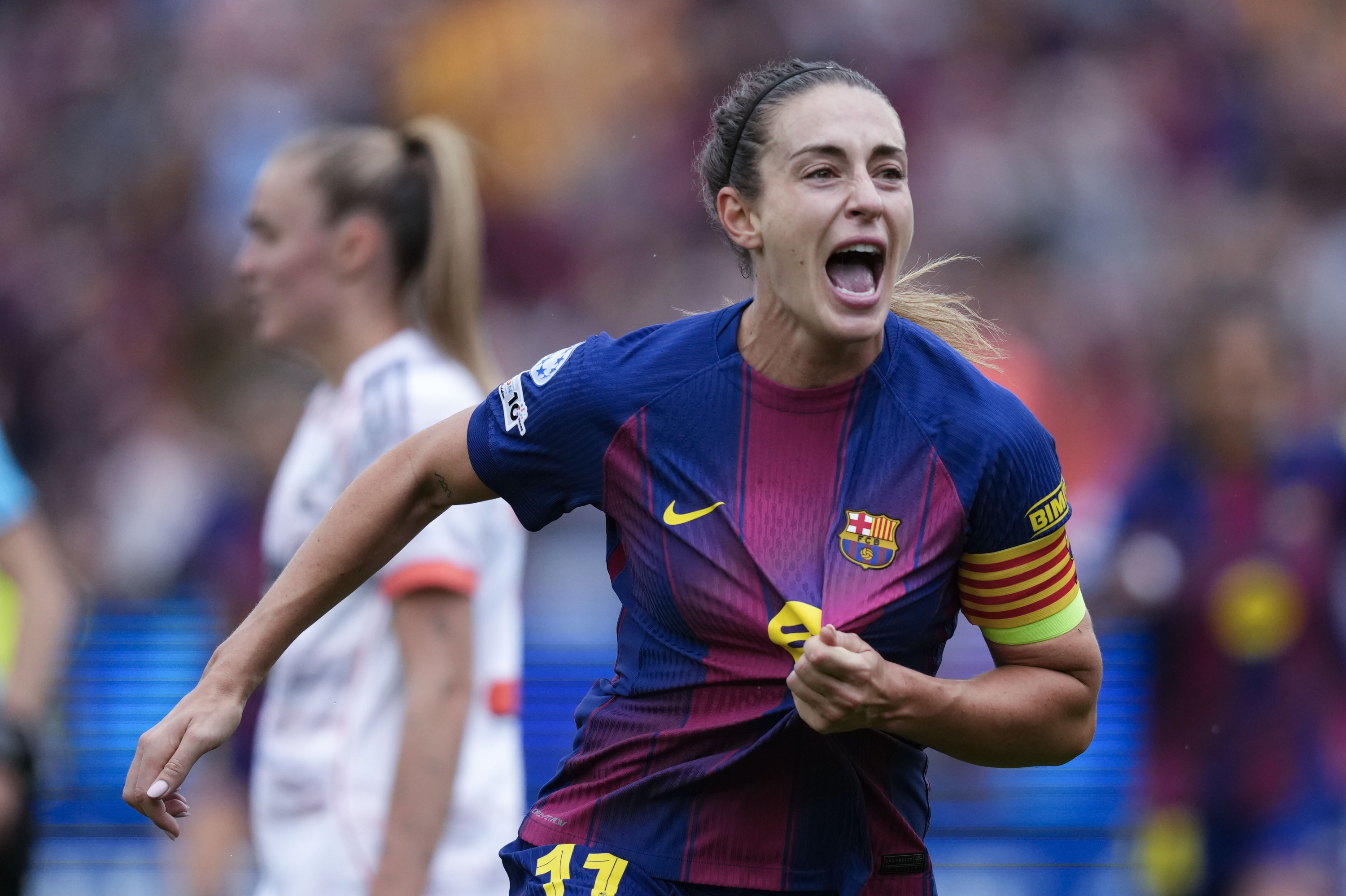 Alexia Putellas celebra su gol contra el Bayern Múnich en las semifinales