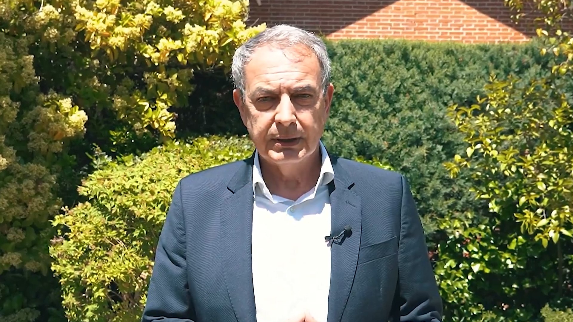 El ex Presidente del Gobierno ha dado sus primeras declaraciones en un vídeo en el que ha prometido colaborar con la justicia y atender a los medios de comunicación