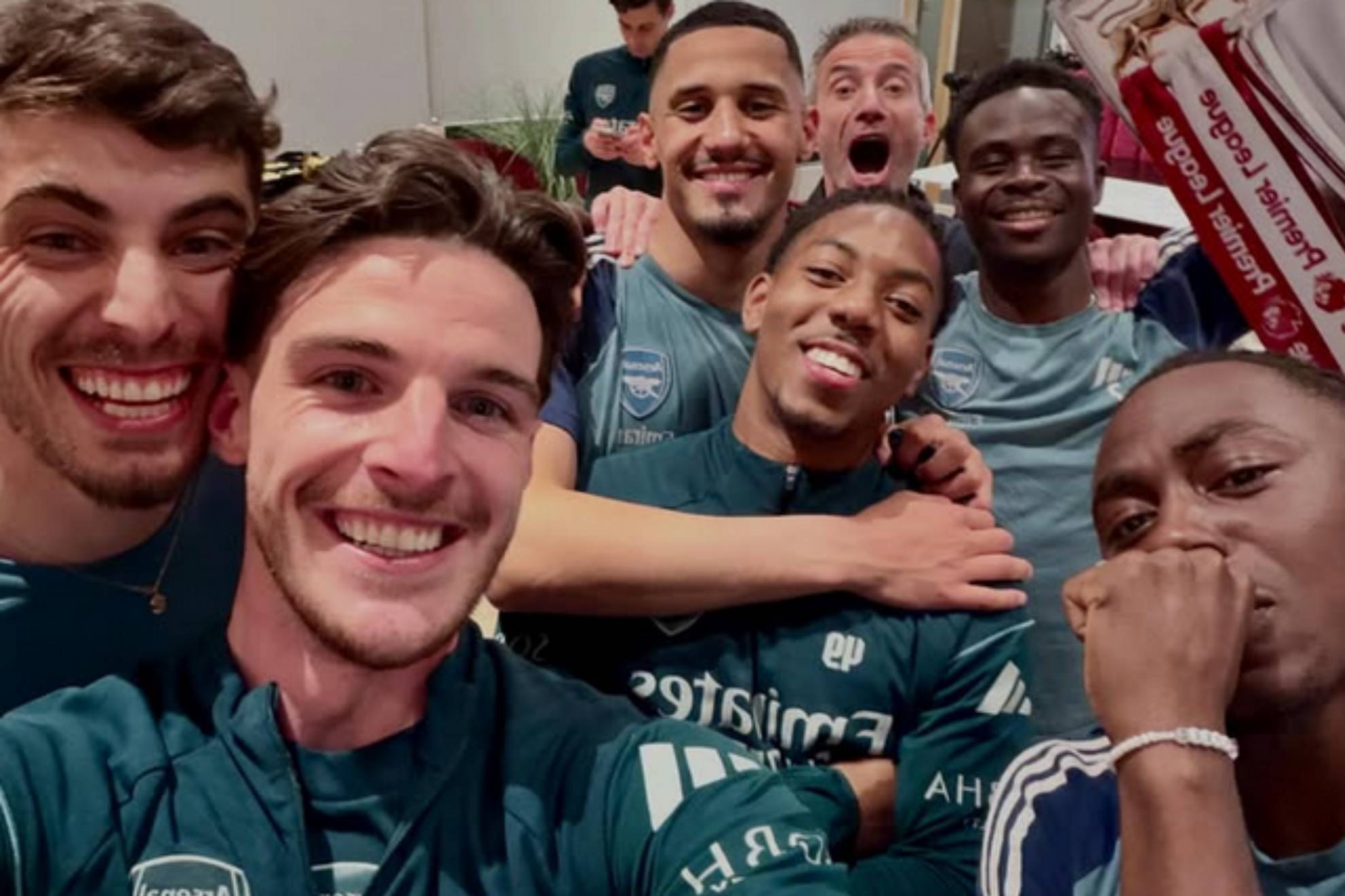 Las tres palabras de Declan Rice en plena fiesta del Arsenal campeón: "Os lo dije"