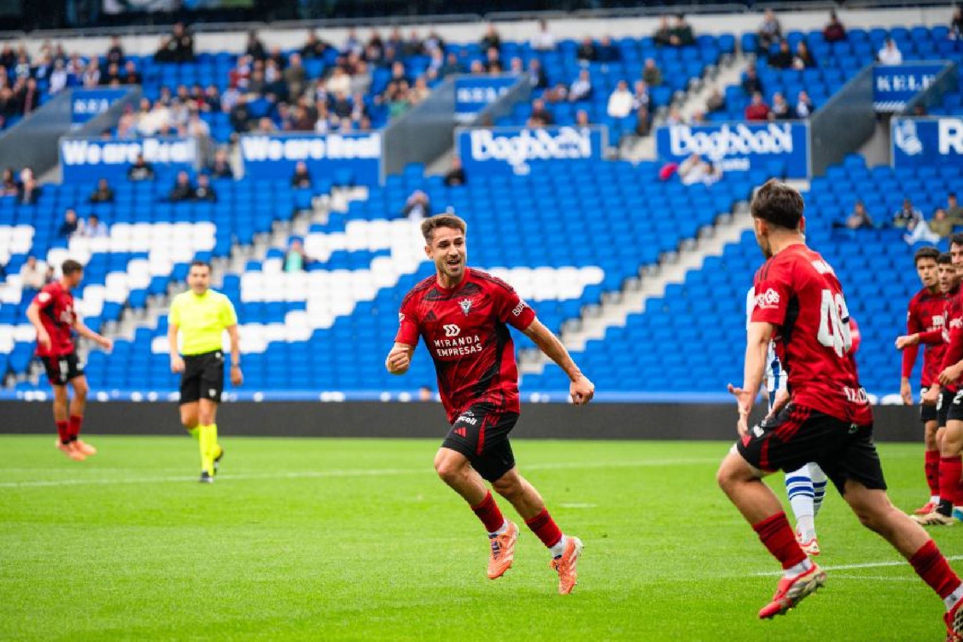 Fer Medrano celebra su gol en el Real Sociedad B 2-2 Mirandés