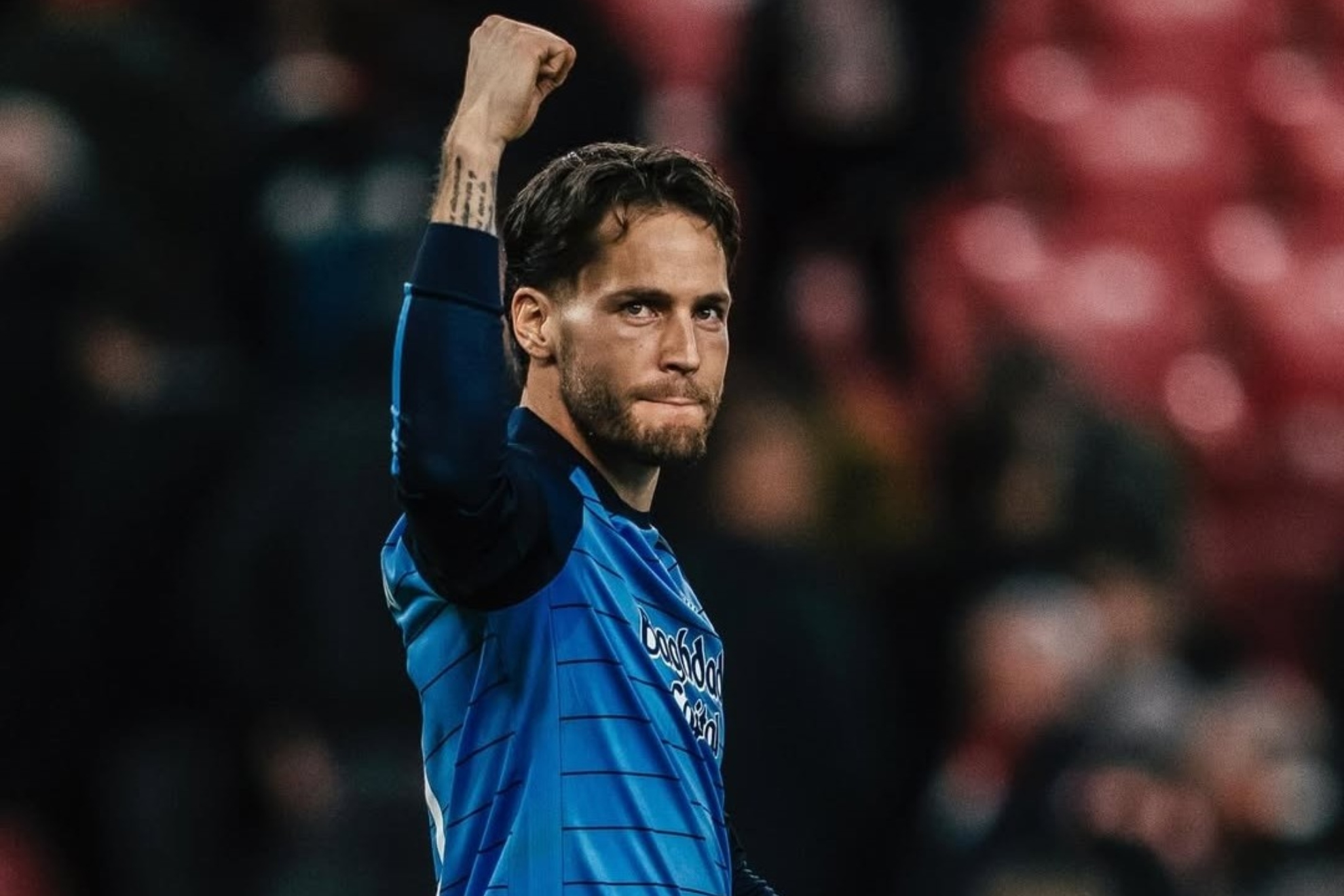 Álex Remiro celebra el 0-1 en San Mamés en la ida de las semifinales de Copa.